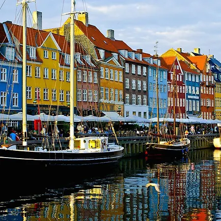 Beautiful In Nyhavn 120 Sqm *